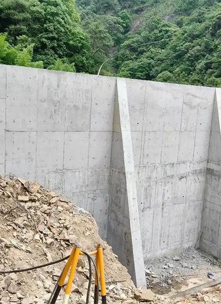 盐城大丰重力式挡土墙